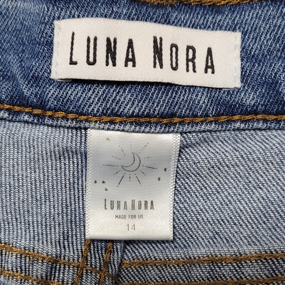 Luna Nora Jeans - Picture 6 of 7